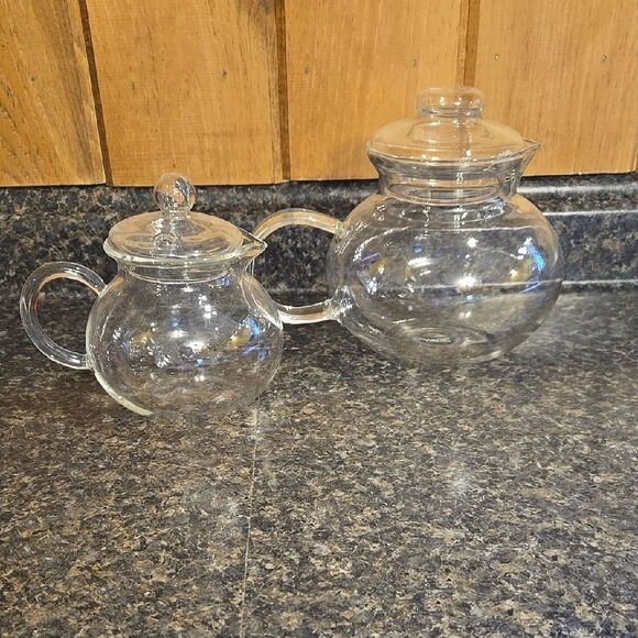 2 Clear Glass Teapots - Picture 1 of 3